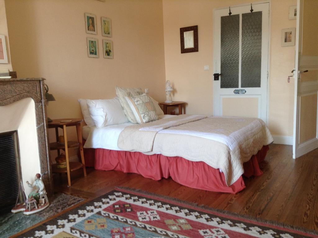 La Maison De La Riviere B&B Espéraza Room photo